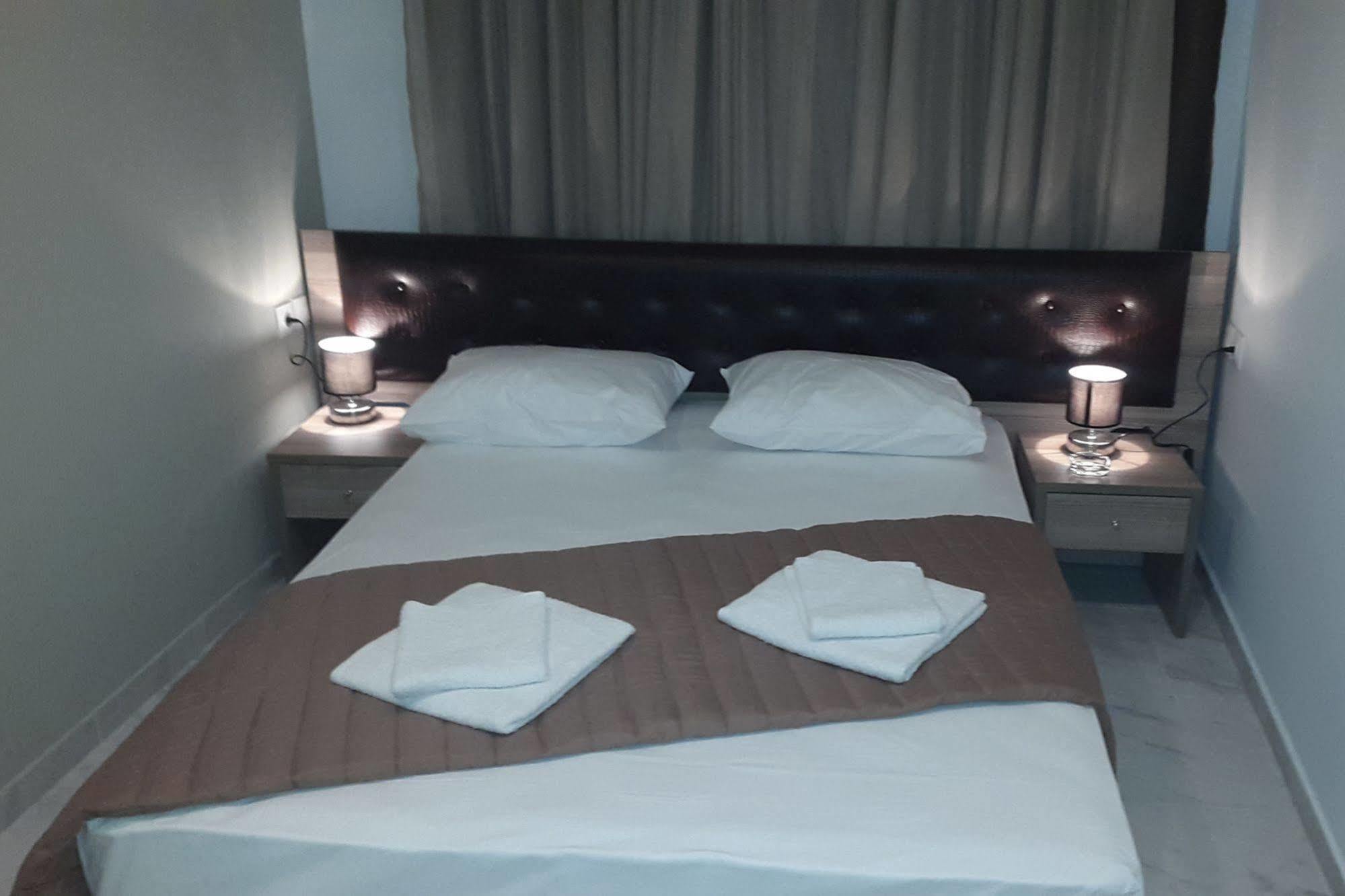 Hotel Rex เทสซาโลนิกิ ภายนอก รูปภาพ